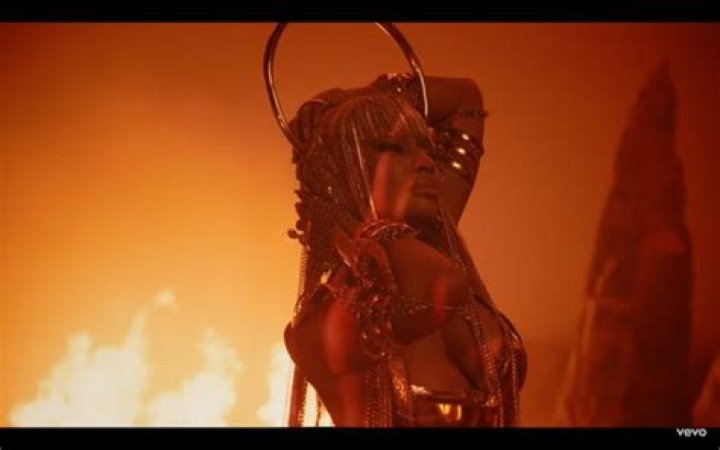 Nicki Minaj ‘Ganga Burn’ Video — PICS
